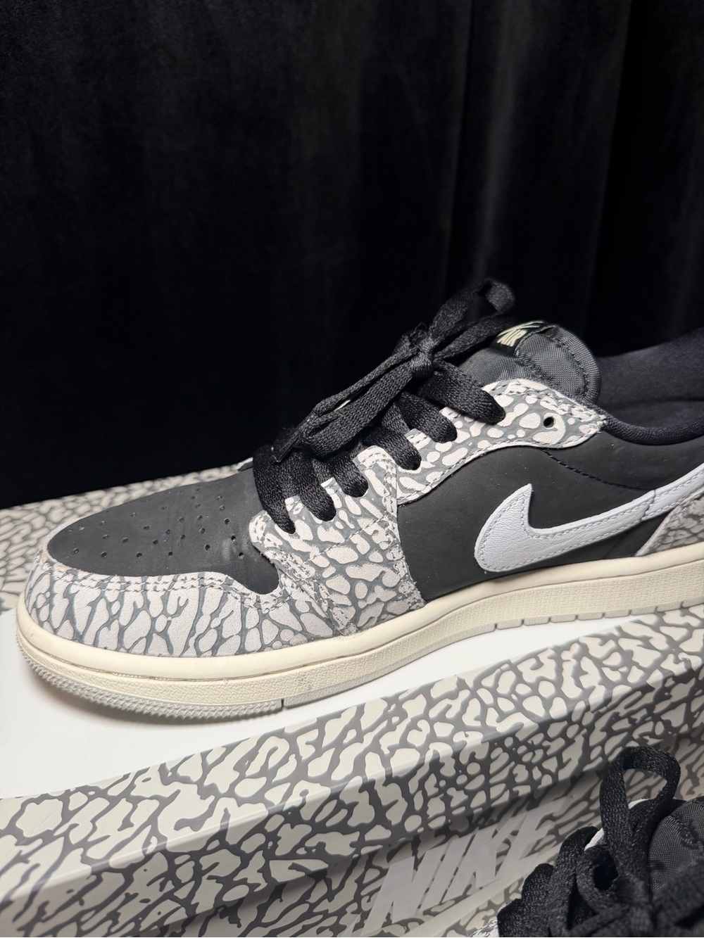 Nike Air Jordan 1 Retro Low OG 'Black Cement' CZ0775-001 Women’s Size 9 - Picture 7 of 13